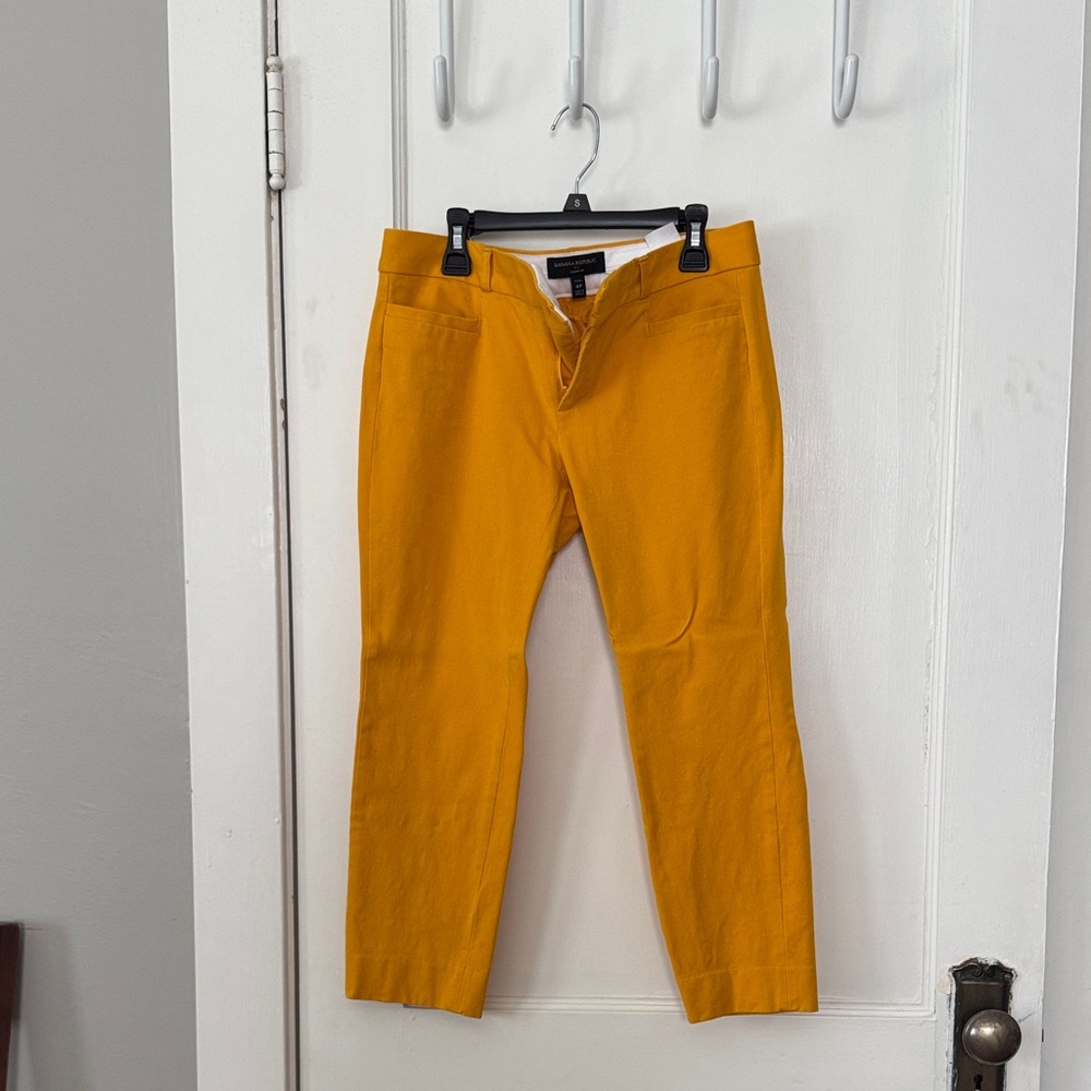 Banana Republic Women's Mustard Cropped Pants